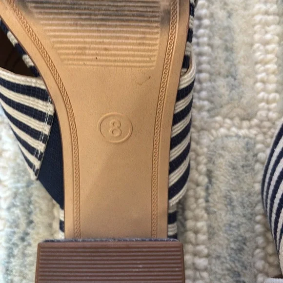 A New Day Navy and White Striped Block Heels Size 8 - Picture 4 of 4